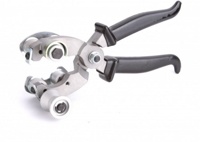 Инструмент для снятия изоляции КВТ КС-45 к-кт